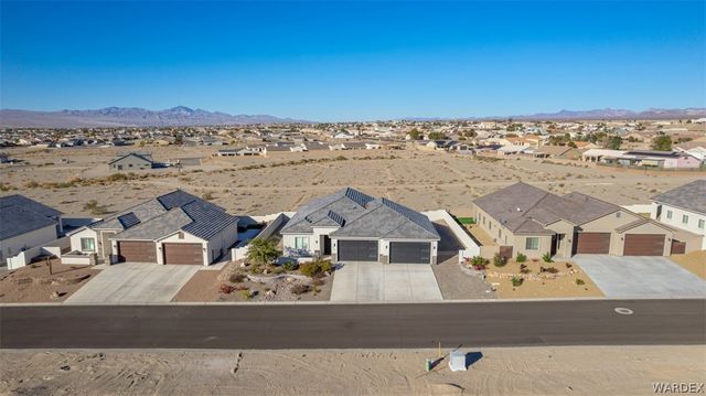 2365 E Calle Madrid, Fort Mohave, AZ 86426