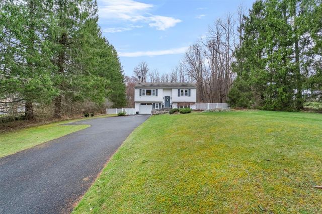 320 White Pond Road, Stormville, NY 12582