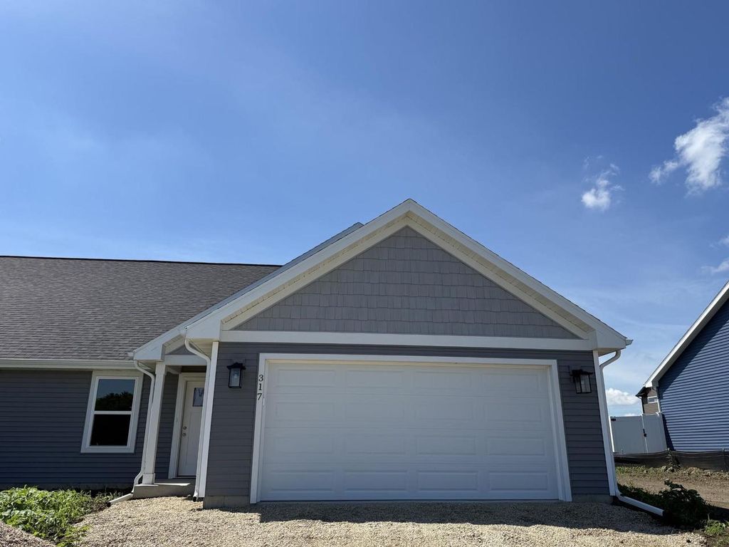 317 Orchid Avenue, Stoughton, WI 53589