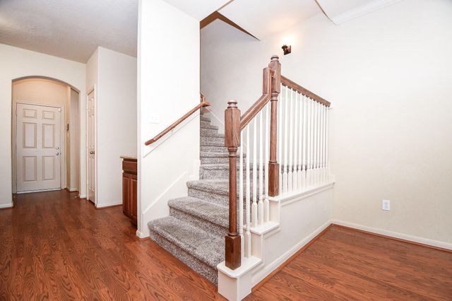 5215 Brinkman Court, Houston, TX 77091