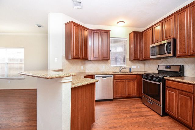 5215 Brinkman Court, Houston, TX 77091