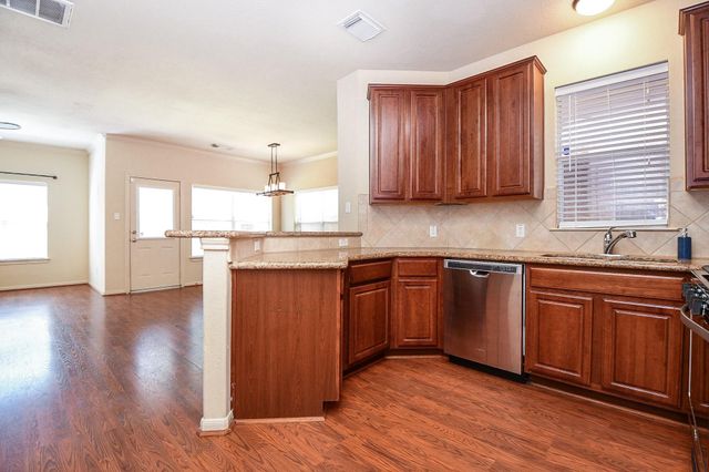 5215 Brinkman Court, Houston, TX 77091