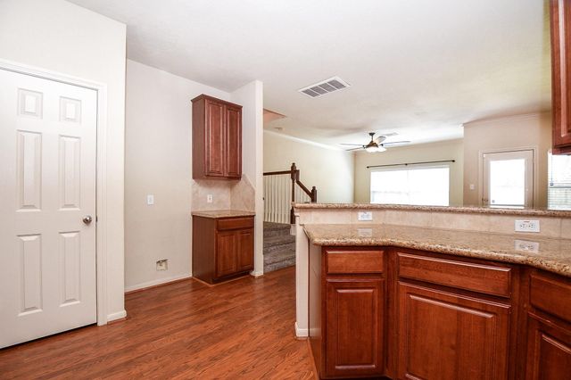 5215 Brinkman Court, Houston, TX 77091