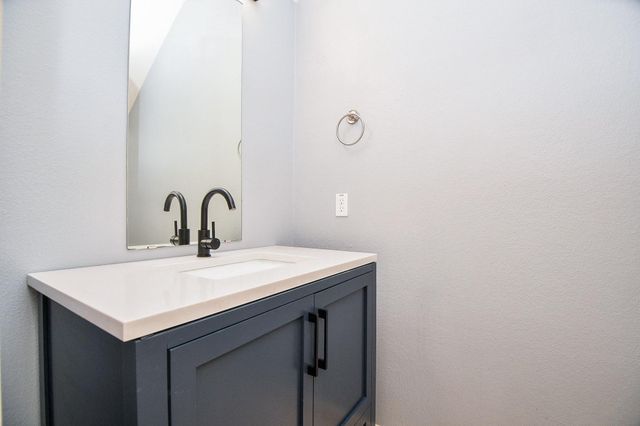 5215 Brinkman Court, Houston, TX 77091