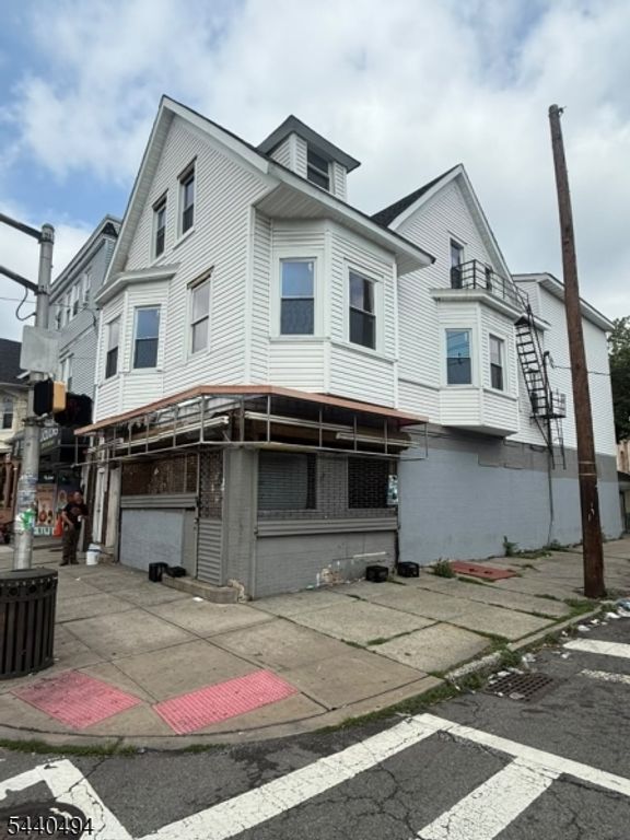 523 Park Ave, Paterson City, NJ 07504 — photo 2