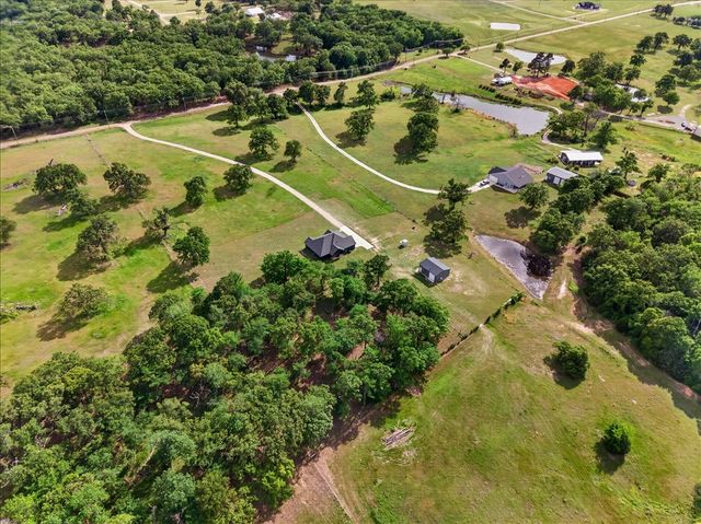 9968 County Road 1200, Athens, TX 75751