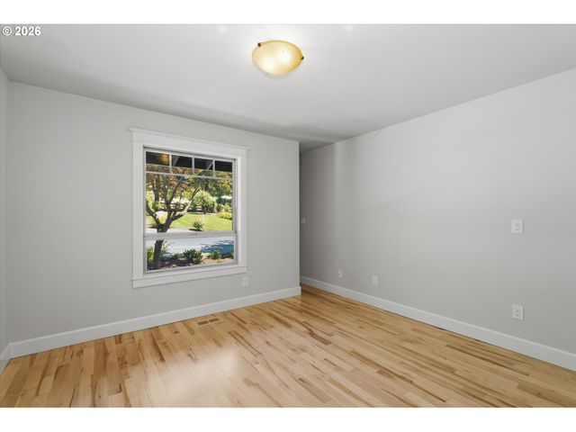 24515 Sw MOUNTAIN Rd, West Linn, OR 97068