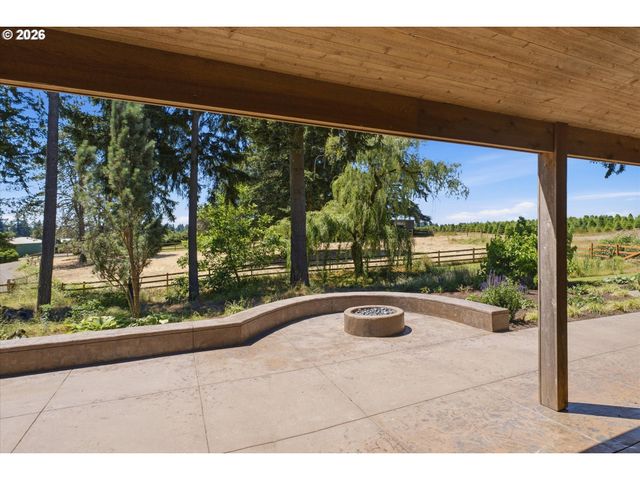 24515 Sw MOUNTAIN Rd, West Linn, OR 97068