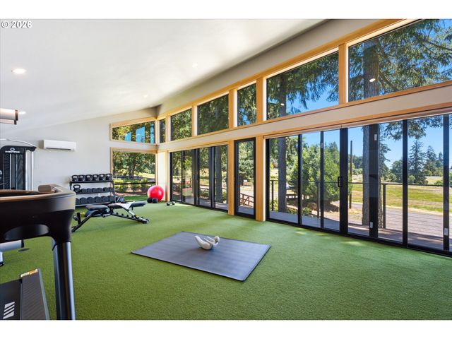 24515 Sw MOUNTAIN Rd, West Linn, OR 97068