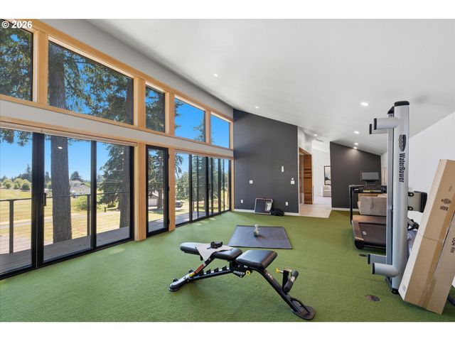 24515 Sw MOUNTAIN Rd, West Linn, OR 97068