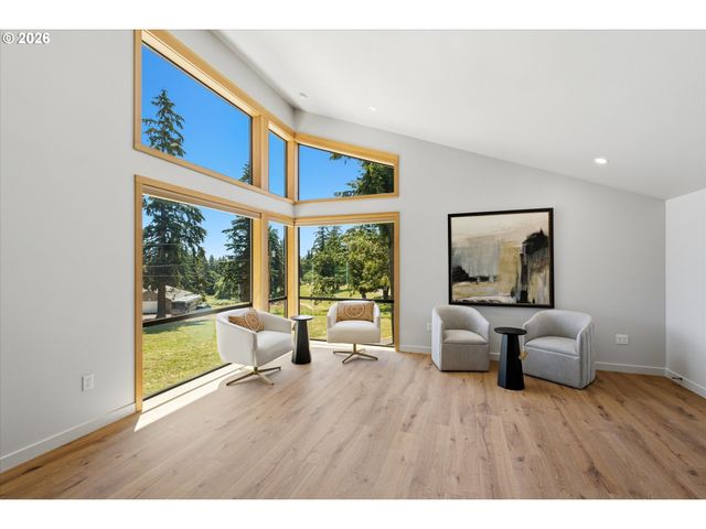 24515 Sw MOUNTAIN Rd, West Linn, OR 97068