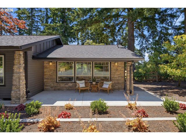 24515 Sw MOUNTAIN Rd, West Linn, OR 97068