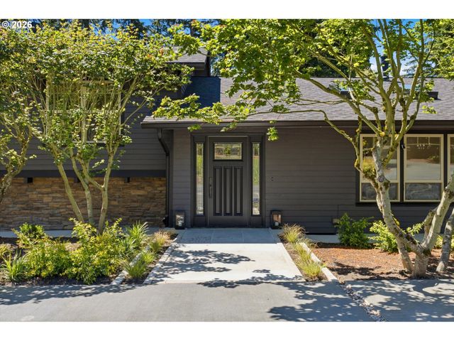 24515 Sw MOUNTAIN Rd, West Linn, OR 97068