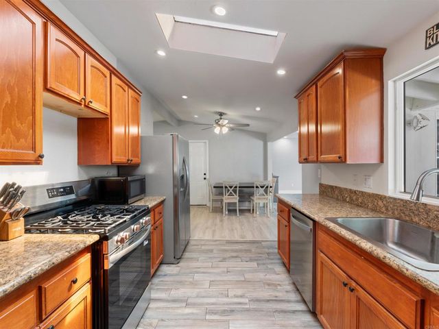 1265 E Fallbrook Street, Fallbrook, CA 92028