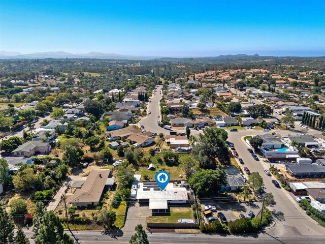 1265 E Fallbrook Street, Fallbrook, CA 92028