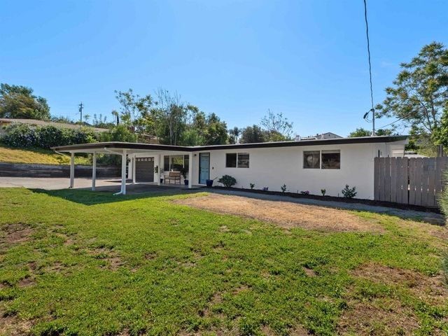 1265 E Fallbrook Street, Fallbrook, CA 92028