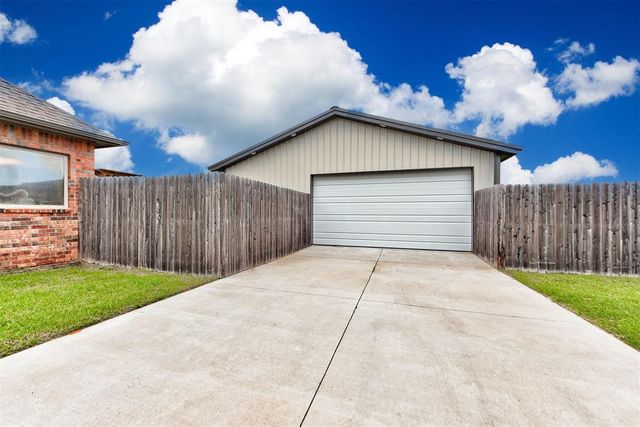 11508 Tarantino Drive, Oklahoma City, OK 73173