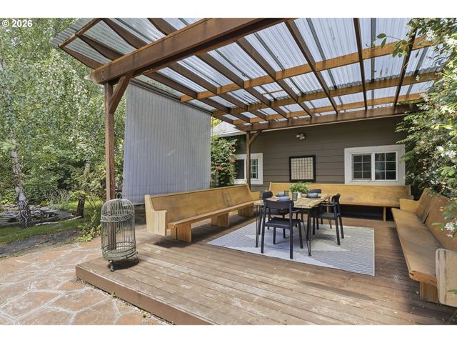 7111 Se 63RD Ave, Portland, OR 97206