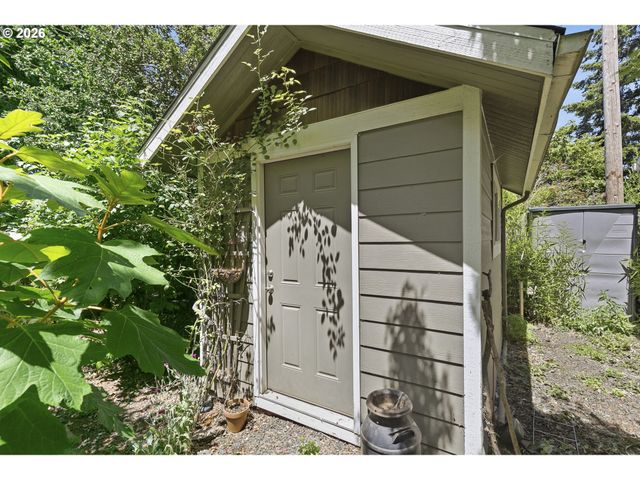 7111 Se 63RD Ave, Portland, OR 97206