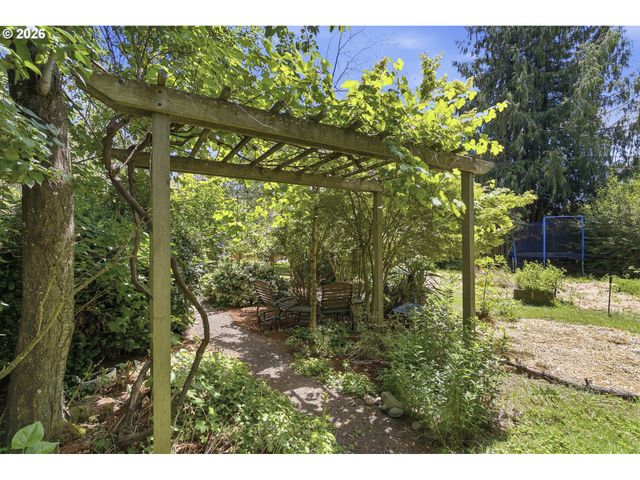 7111 Se 63RD Ave, Portland, OR 97206