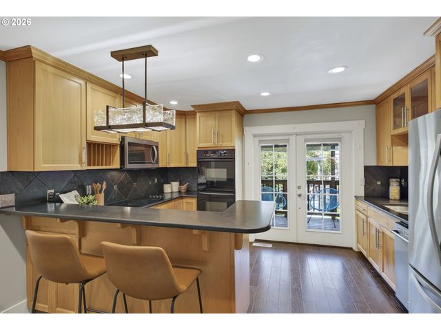 7111 Se 63RD Ave, Portland, OR 97206