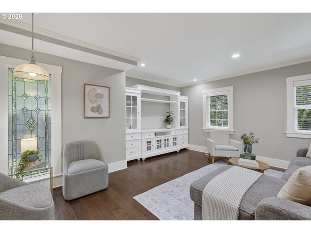 7111 Se 63RD Ave, Portland, OR 97206