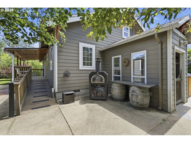 7111 Se 63RD Ave, Portland, OR 97206