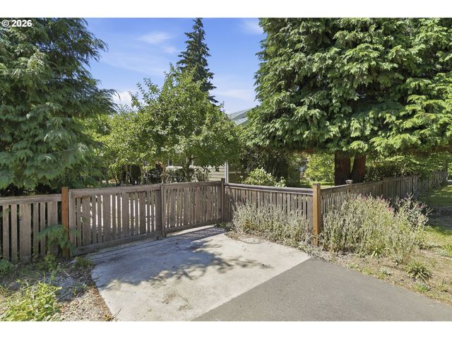 7111 Se 63RD Ave, Portland, OR 97206