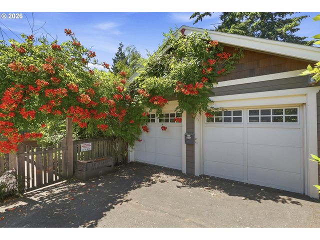 7111 Se 63RD Ave, Portland, OR 97206