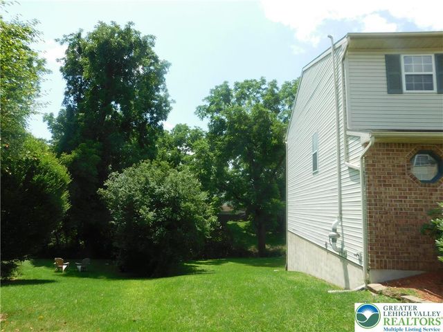 12 Freedom Terrace, Palmer Twp, PA 18045