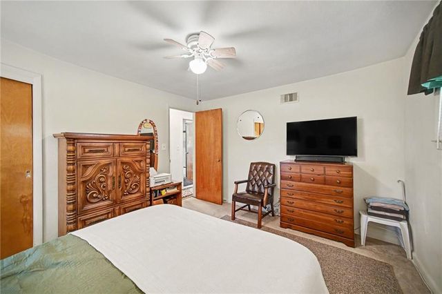 6131 Cernech Road, Kansas City, KS 66104