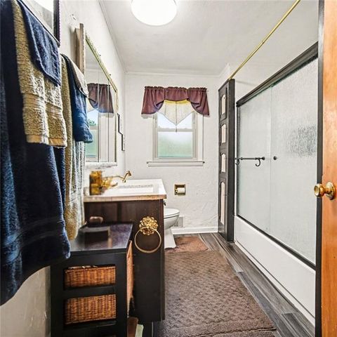 6131 Cernech Road, Kansas City, KS 66104