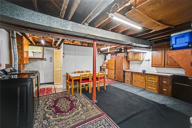 6131 Cernech Road, Kansas City, KS 66104