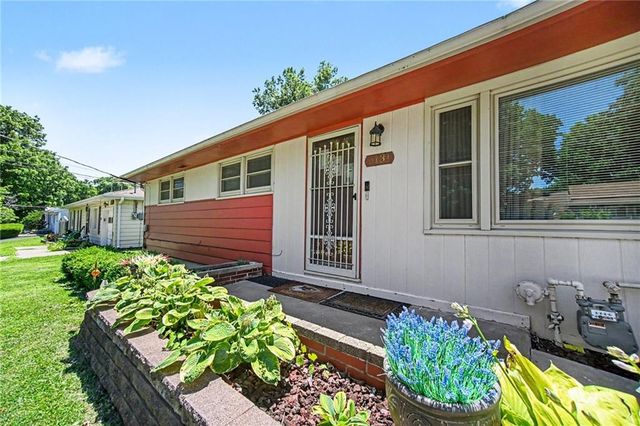 6131 Cernech Road, Kansas City, KS 66104
