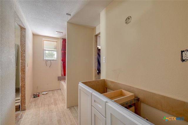 116 S Cypress Avenue, Luling, TX 78648