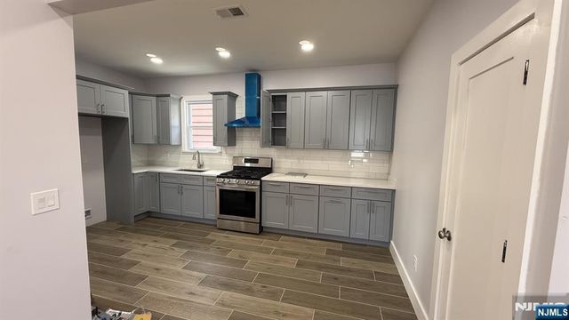 41 Knapp Avenue 2, Clifton, NJ 07011