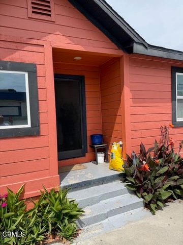 2422 Alameda Avenue, Ventura, CA 93003