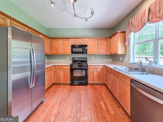 9025 Friarbridge Drive, Suwanee, GA 30024