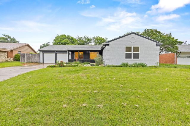 2909 Conejos Drive, Fort Worth, TX 76116