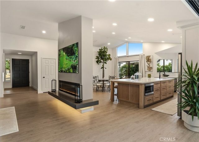 22207 Vacation, Canyon Lake, CA 92587