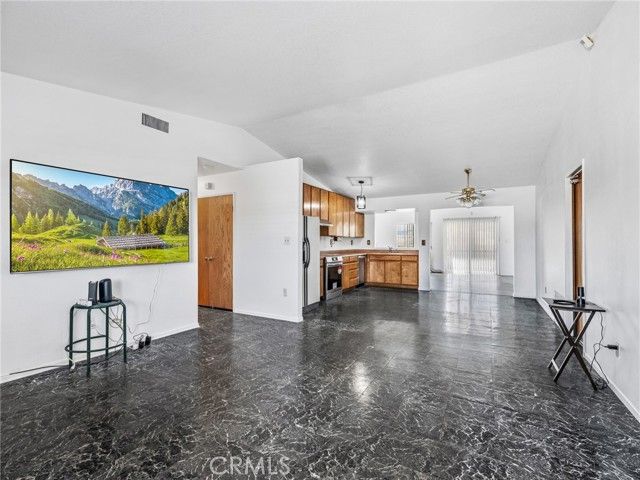 18449 Hackberry, Hesperia, CA 92345