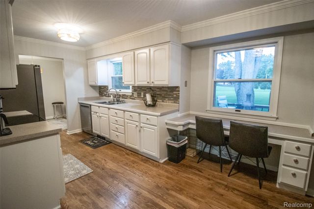 5362 McCandlish Road, Grand Blanc Charter Township, MI 48439
