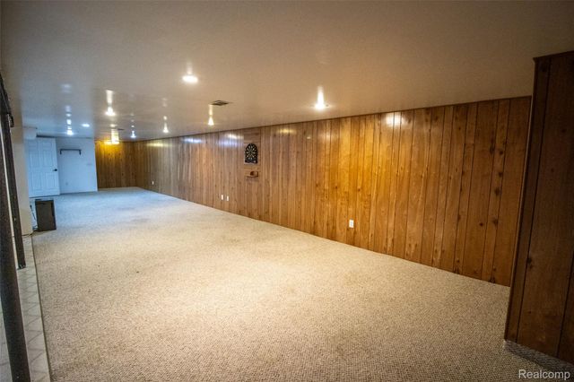 5362 McCandlish Road, Grand Blanc Charter Township, MI 48439