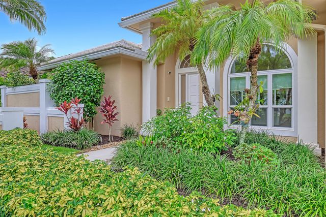 23 Windward Isle, Palm Beach Gardens, FL 33418
