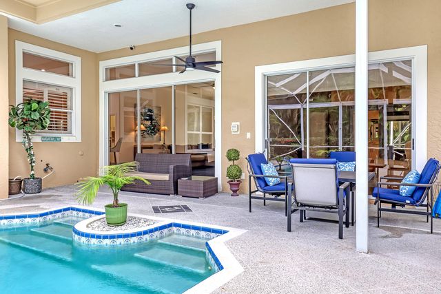23 Windward Isle, Palm Beach Gardens, FL 33418