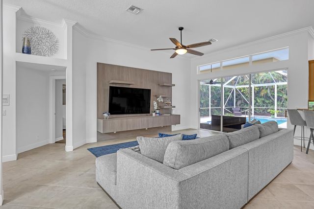 23 Windward Isle, Palm Beach Gardens, FL 33418