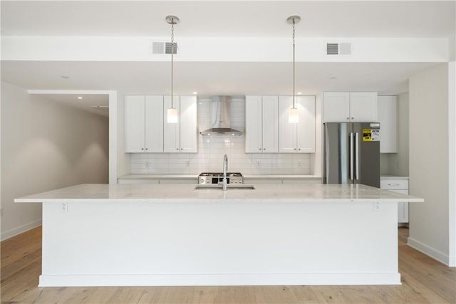 2330 Penn Ave 302, Downtown Pgh, PA 15222