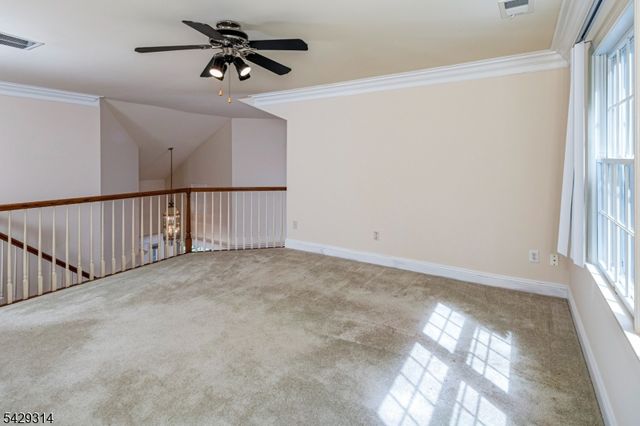 27 Bethpage Dr, Montgomery Twp., NJ 08558