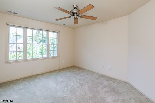 27 Bethpage Dr, Montgomery Twp., NJ 08558
