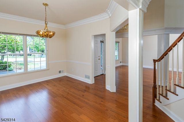 27 Bethpage Dr, Montgomery Twp., NJ 08558